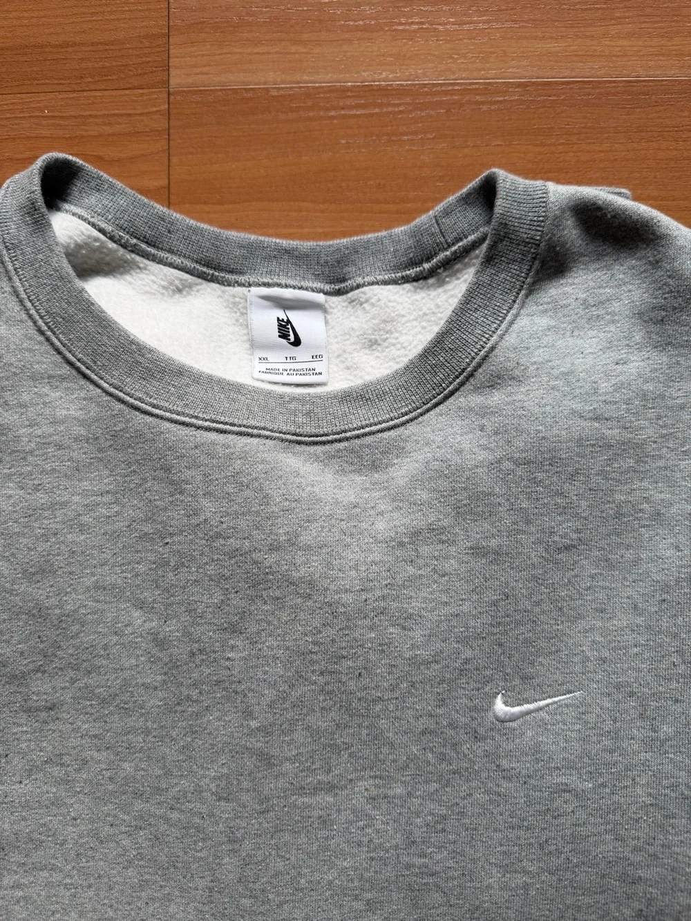 Nike Heavyweight Crewneck Sweatshirt Gray XXL Mini Swoosh Y2K